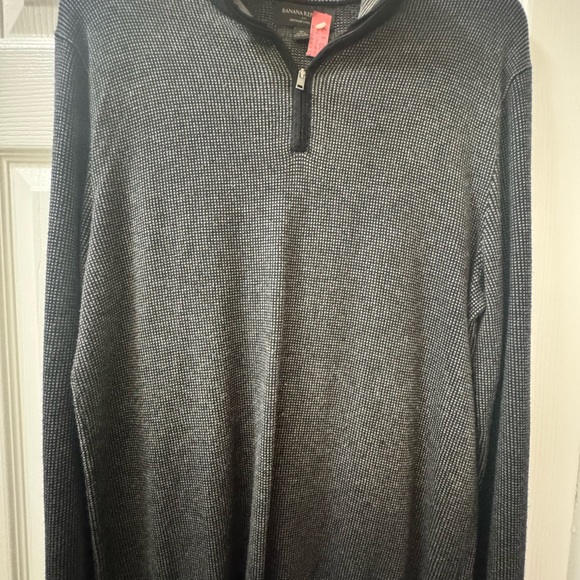 Banana Republic Black and Gray Zip-Up Men's Sweater - Picture 1 of 3